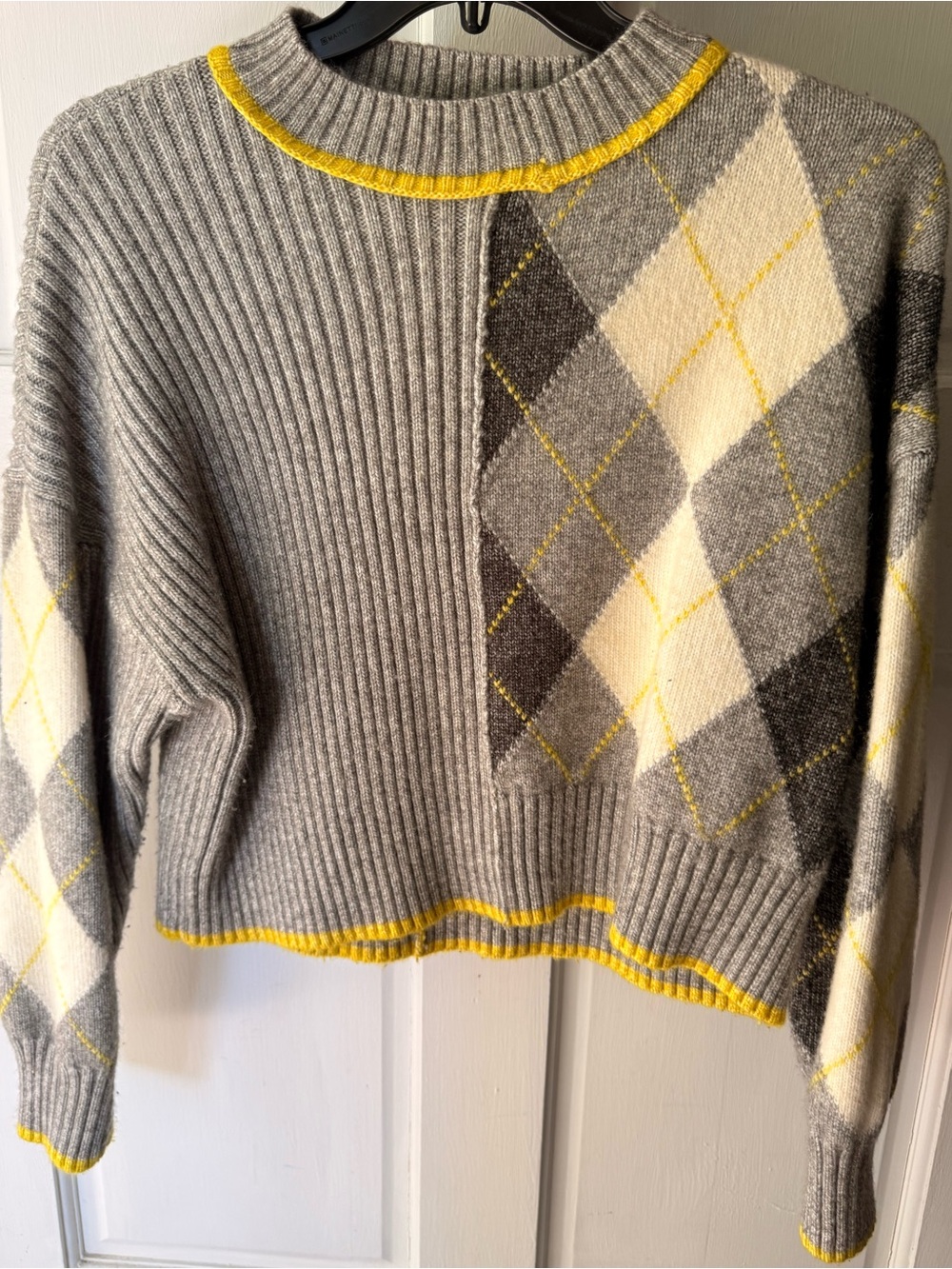 H&M Gray and Yellow Argyle Crewneck Sweater